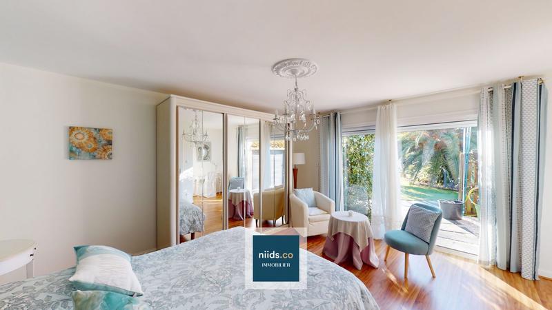 Villa - 350 m² - 11 pièces