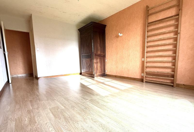 Maison - 138 m² - 6 pièces