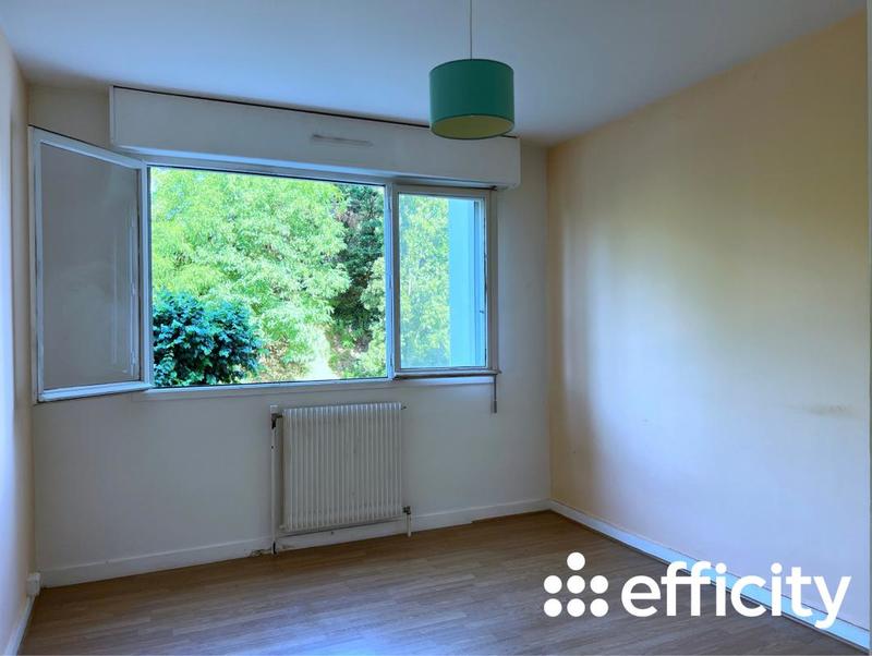 Appartement - 110 m² - 4 pièces