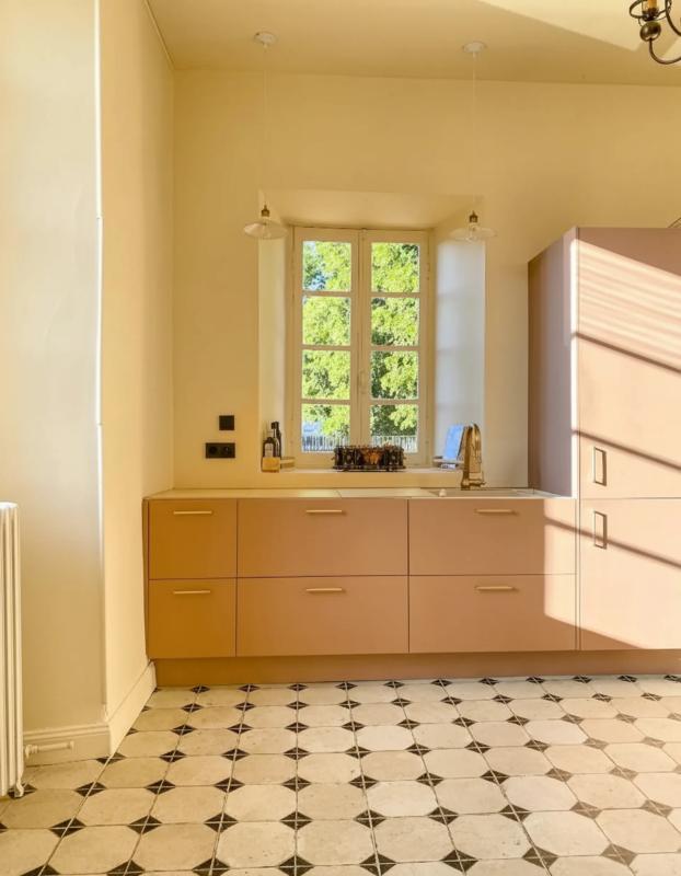 Maison - 350 m² - 8 pièces