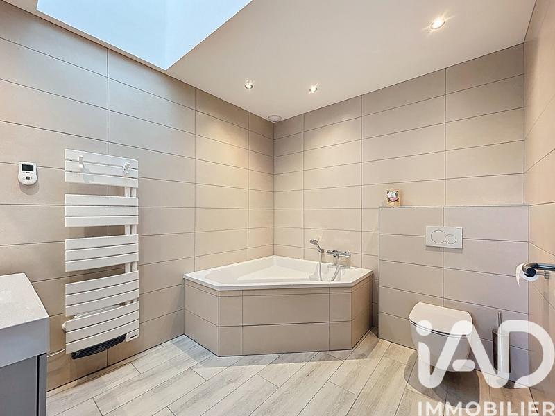 Maison - 136 m² - 7 pièces