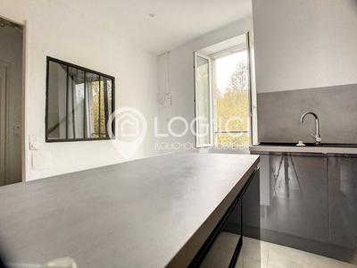 Appartement - 94 m² - 4 pièces