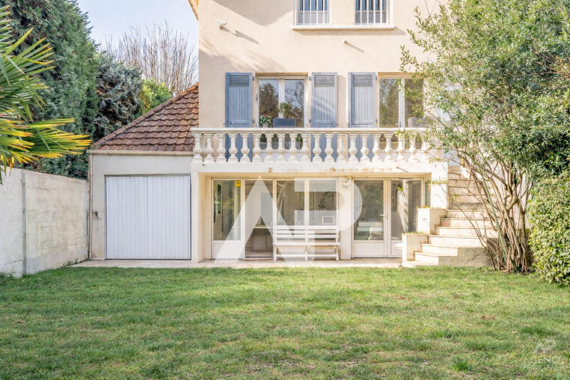 Maison - 152 m² - 7 pièces