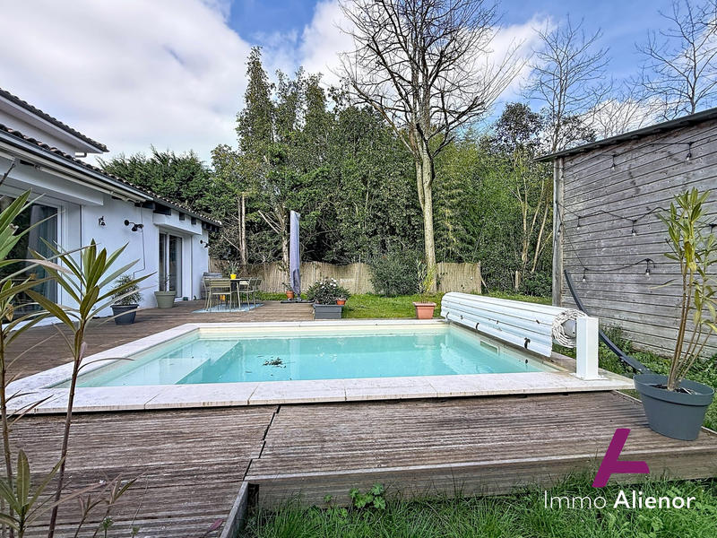 Maison ancienne - 215 m² - 8 pièces