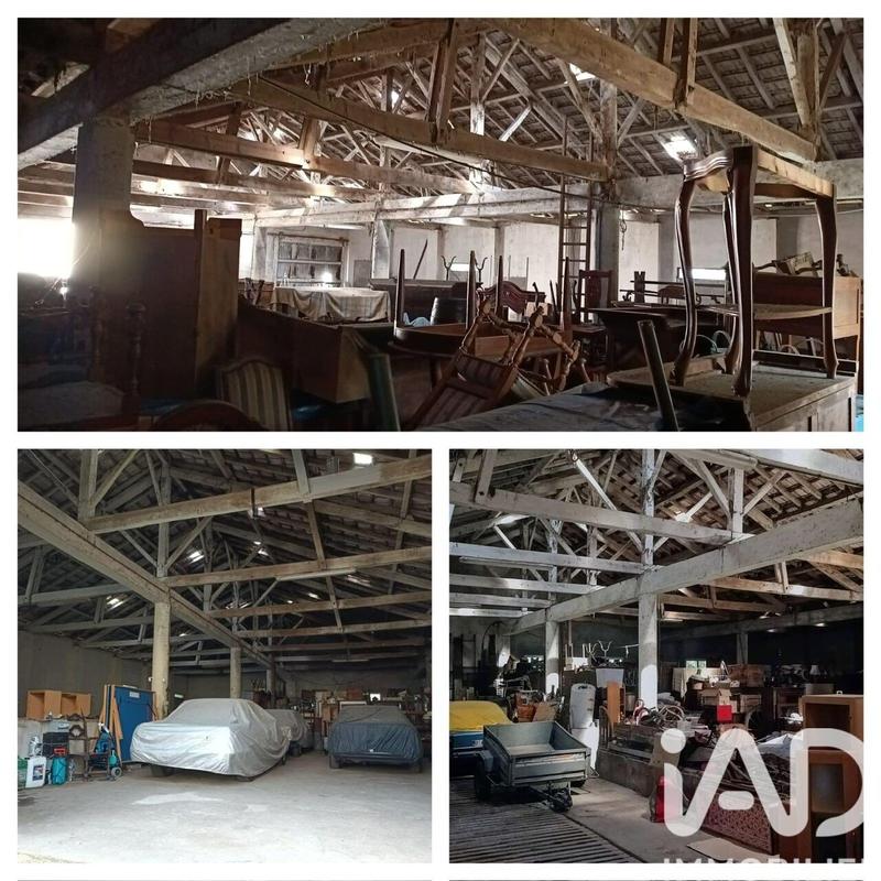 Maison - 458 m² - 2 pièces