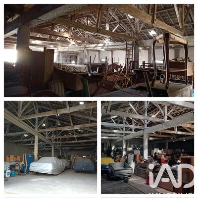 Maison - 458 m² - 2 pièces