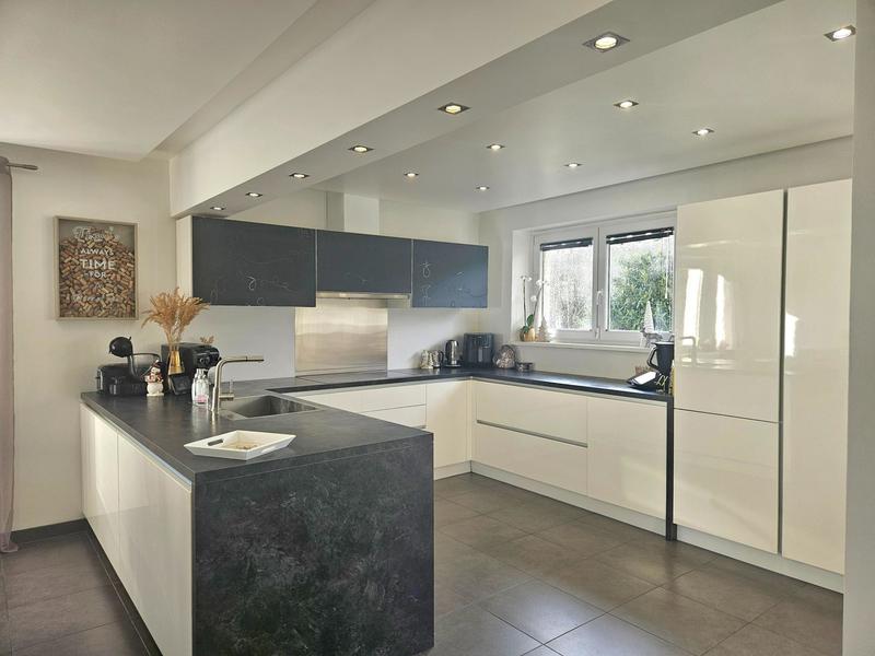 Maison - 168 m² - 6 pièces