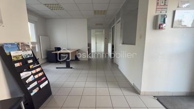 Bureau - 269 m² - 7 pièces