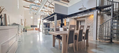 Maison - 246 m² - 8 pièces