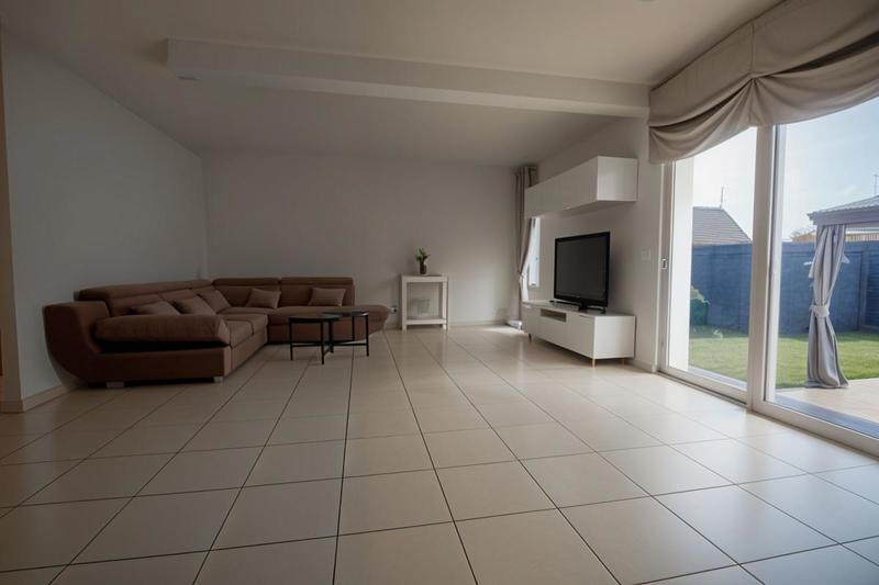 Maison - 95 m² - 4 pièces