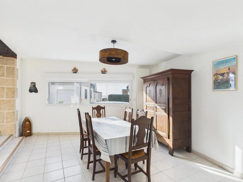 Maison - 111 m² - 7 pièces