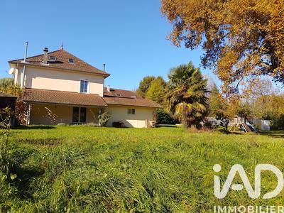 Maison - 198 m² - 6 pièces