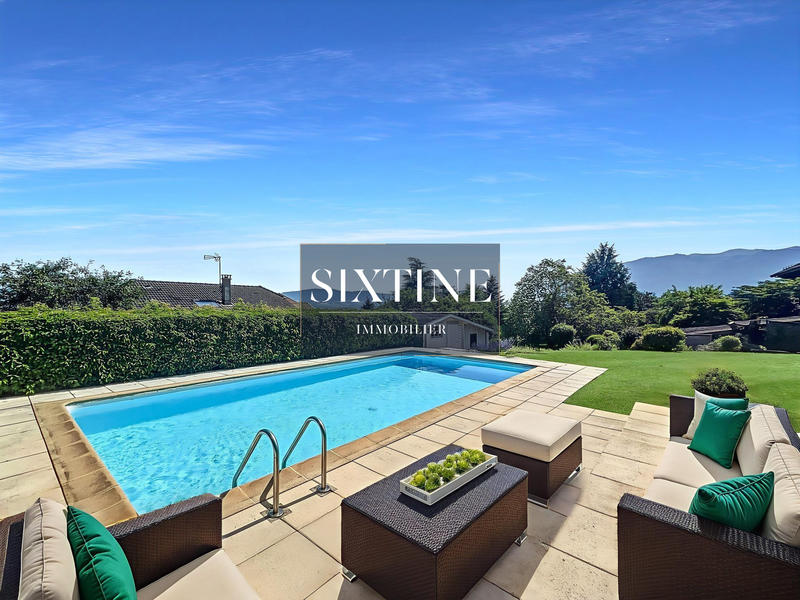 Maison ancienne - 297 m² - 12 pièces