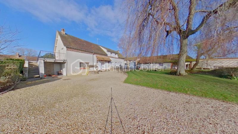 Propriété - 180 m² - 6 pièces