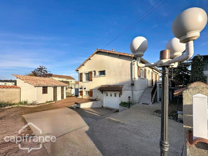 Maison - 96 m² - 4 pièces