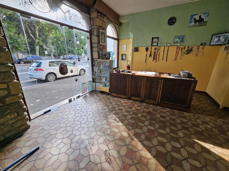 Local commercial - 80 m²