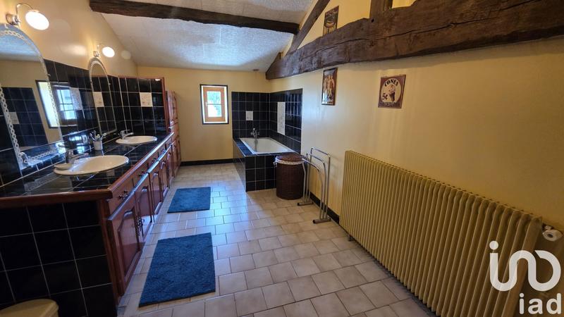 Maison - 283 m² - 9 pièces