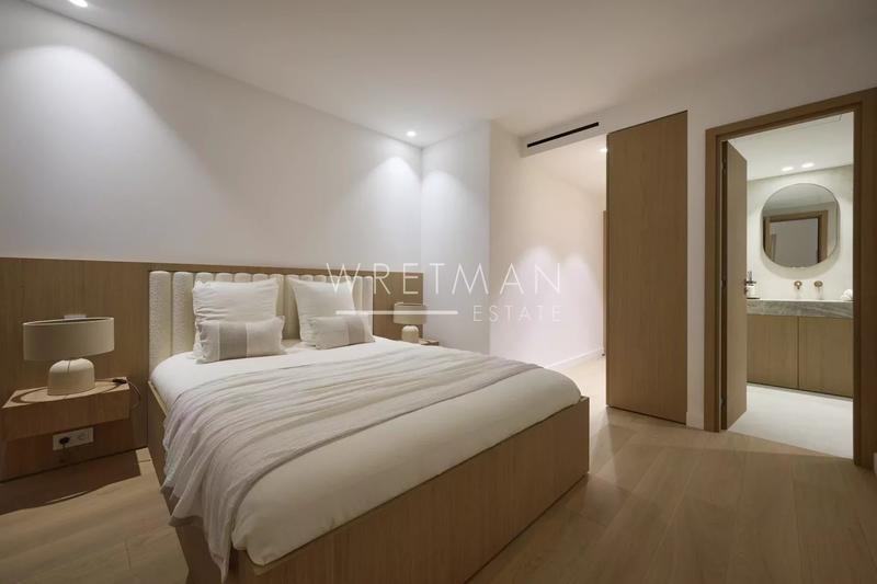 Appartement - 207 m² - 5 pièces