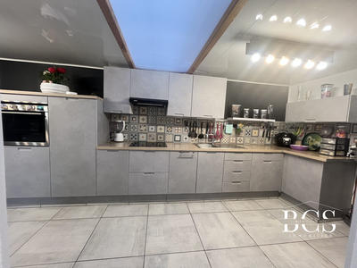 Maison - 116 m² - 7 pièces