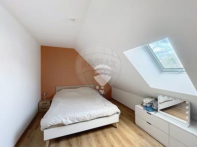 Maison - 97 m² - 5 pièces