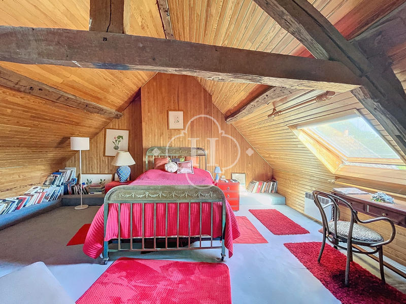 Maison ancienne - 316 m² - 8 pièces