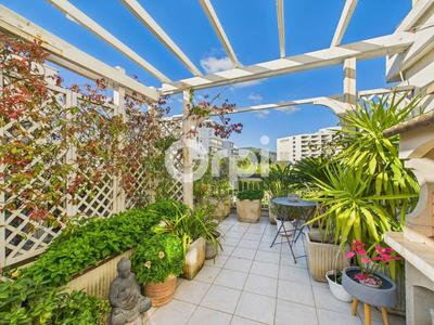 Appartement - 96 m² - 4 pièces