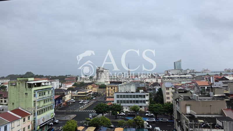 Appartement - 70 m² - 2 pièces