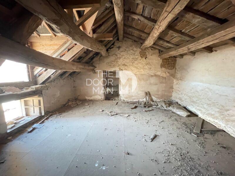 Maison - 345 m² - 7 pièces