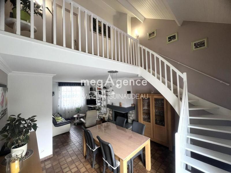 Maison - 96 m² - 4 pièces