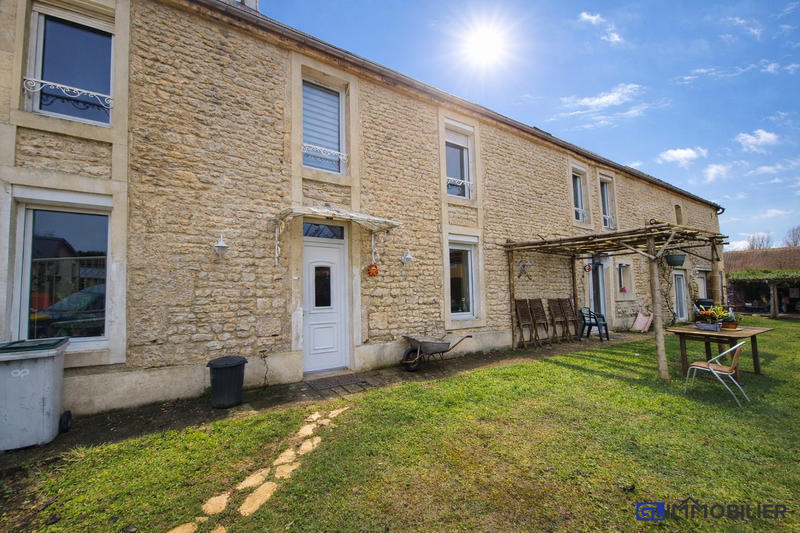 Maison ancienne - 244 m² - 7 pièces