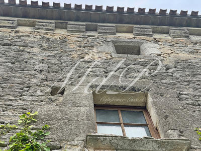 Maison - 338 m² - 10 pièces