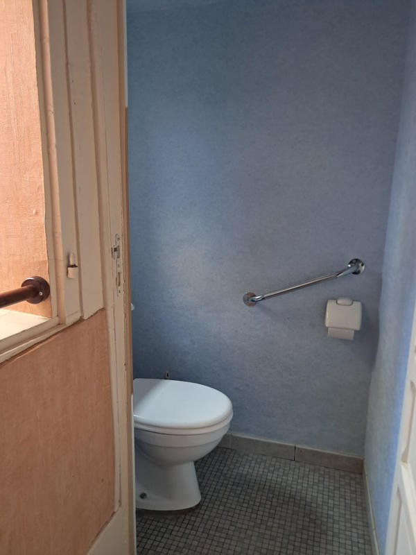 Maison - 210 m² - 8 pièces