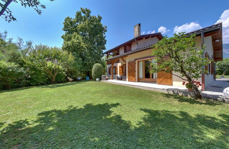 Maison - 161 m² - 6 pièces