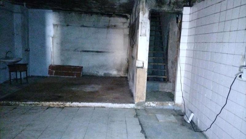 Maison - 320 m² - 8 pièces