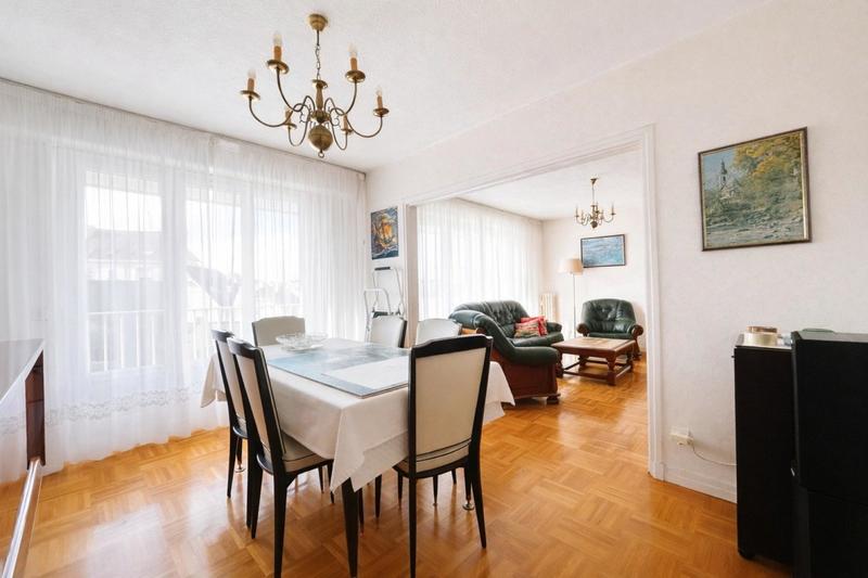 Appartement - 95 m² - 5 pièces