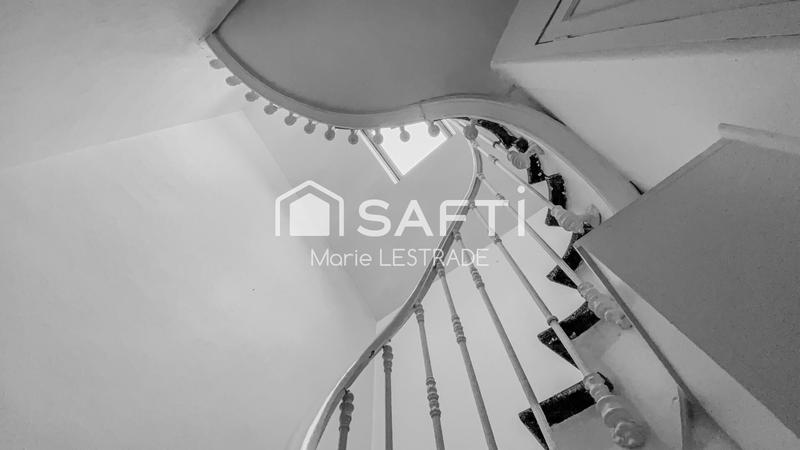 Appartement - 241 m² - 8 pièces