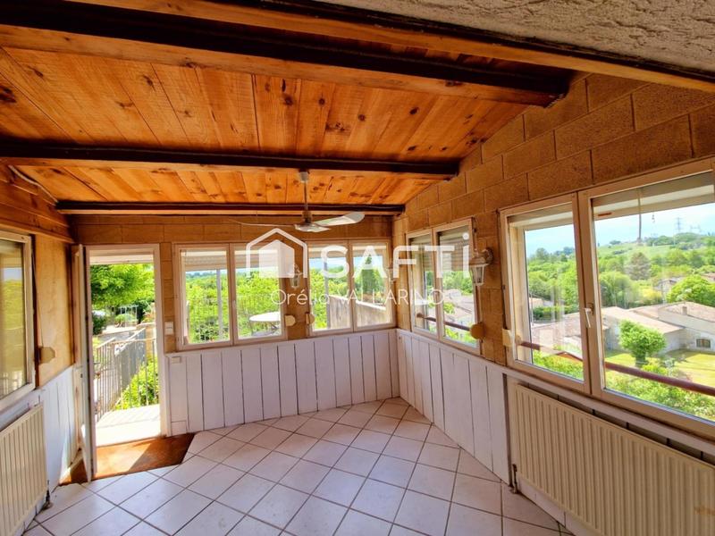 Maison - 200 m² - 9 pièces