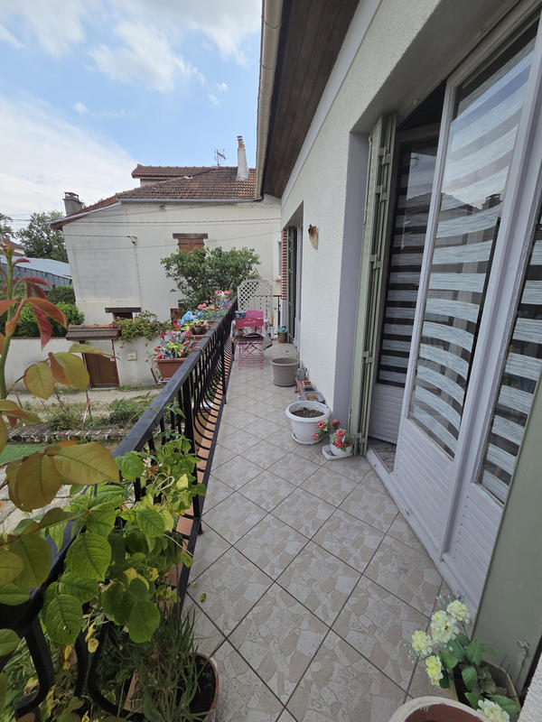 Maison - 92 m² - 4 pièces