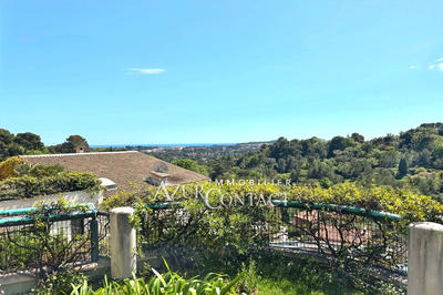 Appartement - 133 m² - 4 pièces