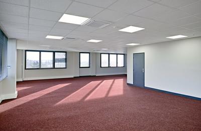 Bureau - 60 m²
