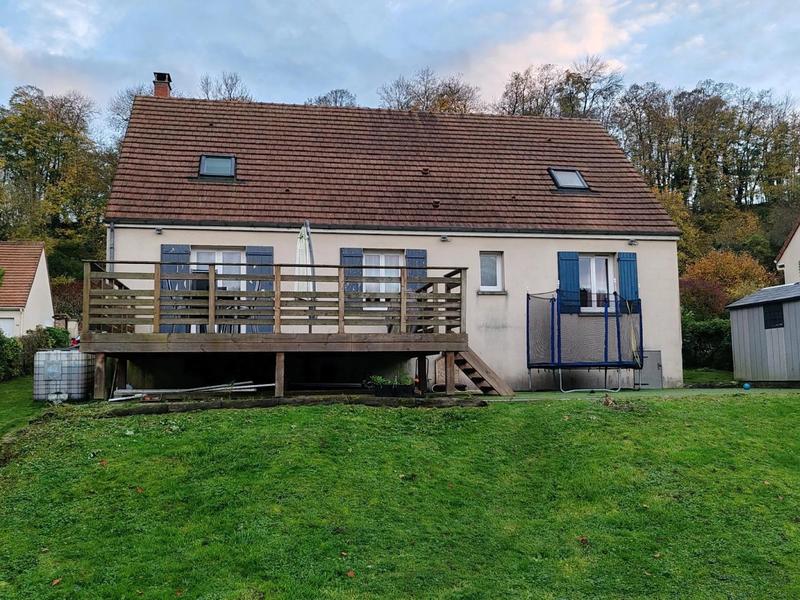 Maison - 140 m² - 5 pièces