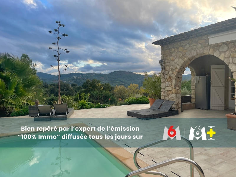 Maison - 345 m² - 9 pièces