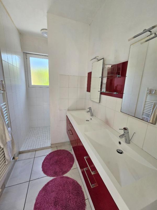 Maison - 185 m² - 6 pièces