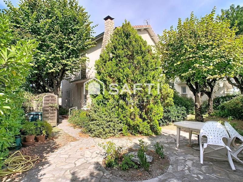 Maison - 146 m² - 6 pièces