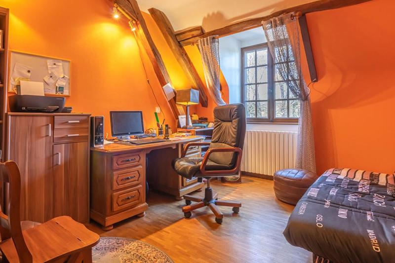 Maison - 210 m² - 6 pièces