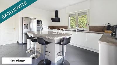 Maison - 210 m² - 6 pièces