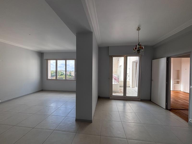 Appartement - 120 m² - 6 pièces