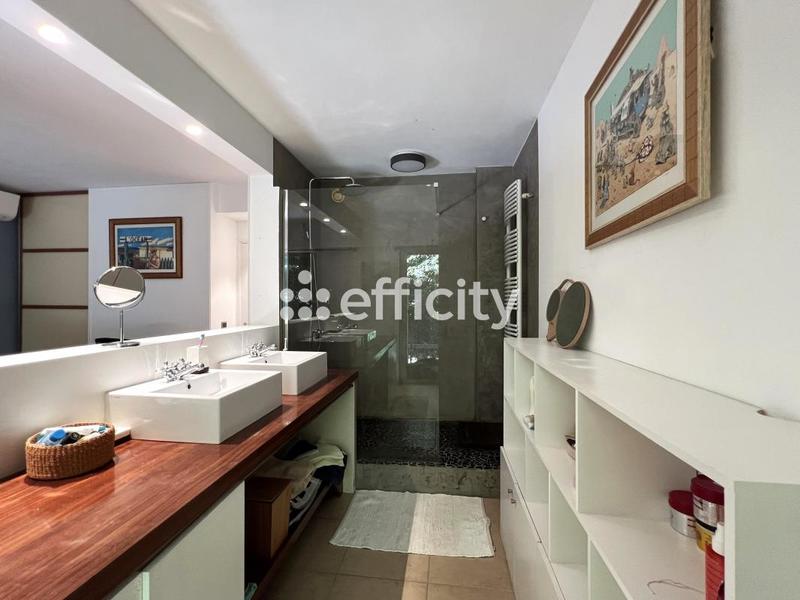 Appartement - 95 m² - 3 pièces