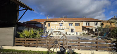 Maison ancienne - 260 m² - 6 pièces