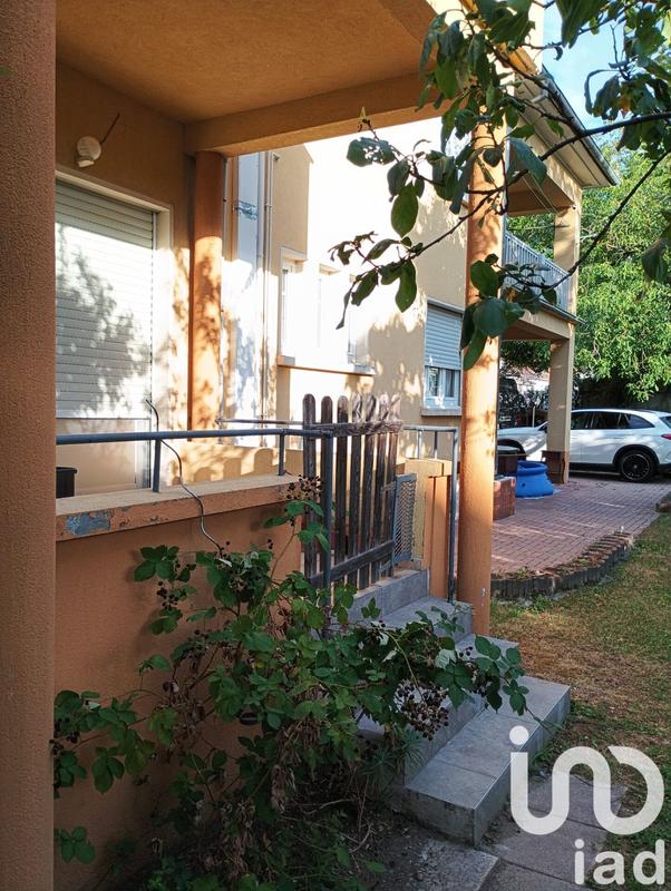 Maison - 230 m² - 12 pièces